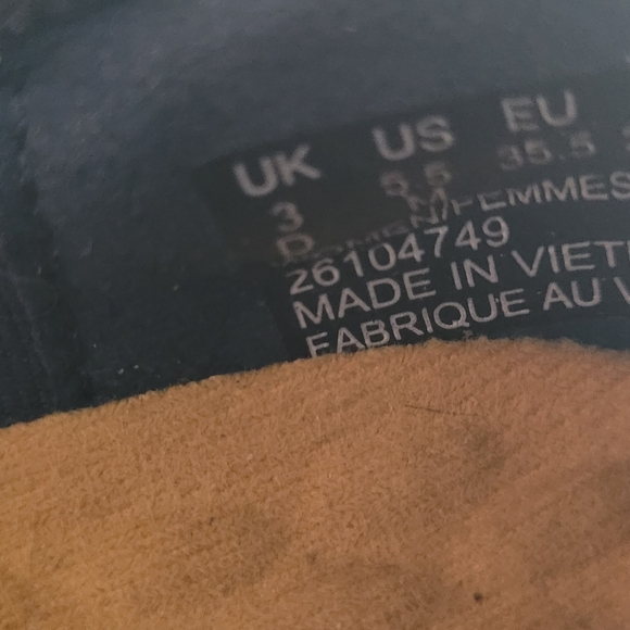 Clark's ladies flats size 5 1/2 - Picture 6 of 6